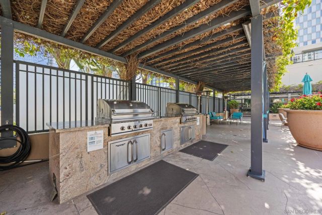 1199 Pacific Hwy 3202, San Diego, CA 92101