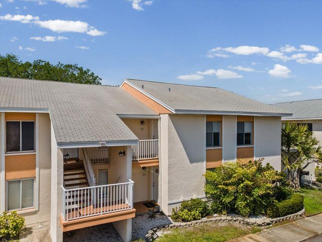 9940 7TH WAY N 204, St Petersburg, FL 33702