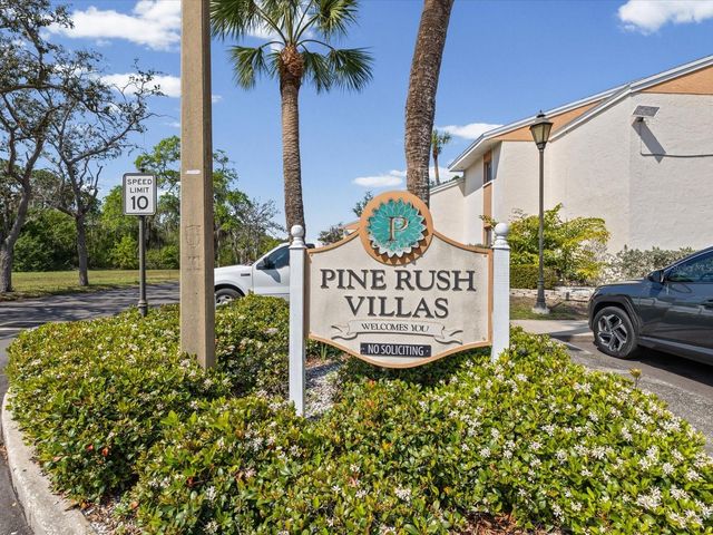 9940 7TH WAY N 204, St Petersburg, FL 33702