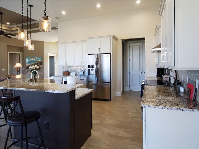 185 COLONY POINT DR., Punta Gorda, FL 33950