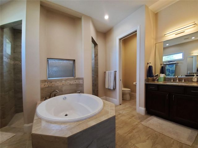 185 COLONY POINT DR., Punta Gorda, FL 33950