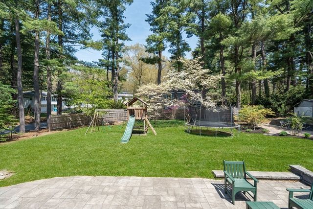 9 Stonebridge Rd, Wayland, MA 01778