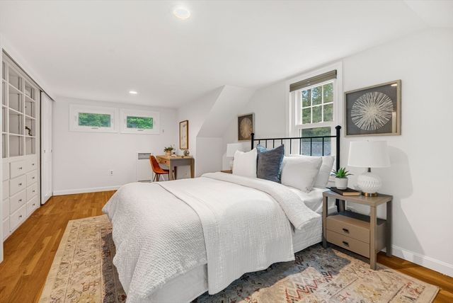 9 Stonebridge Rd, Wayland, MA 01778