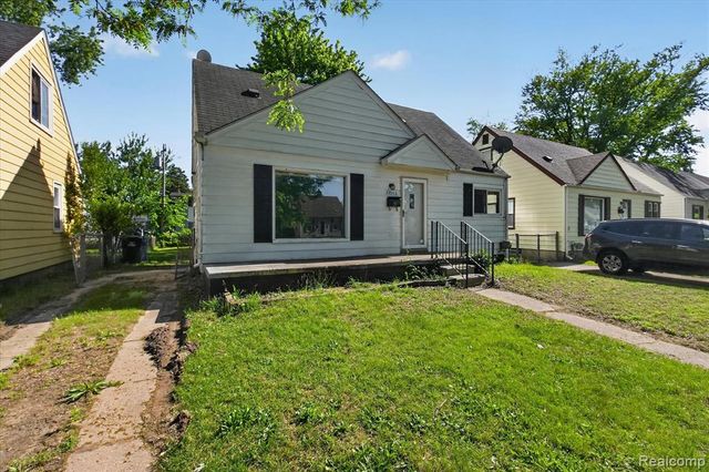 33953 Glover Street, Wayne, MI 48184