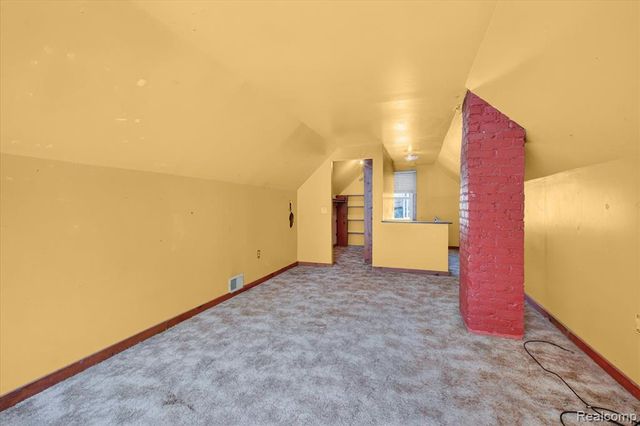33953 Glover Street, Wayne, MI 48184