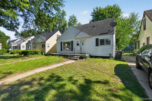 33953 Glover Street, Wayne, MI 48184
