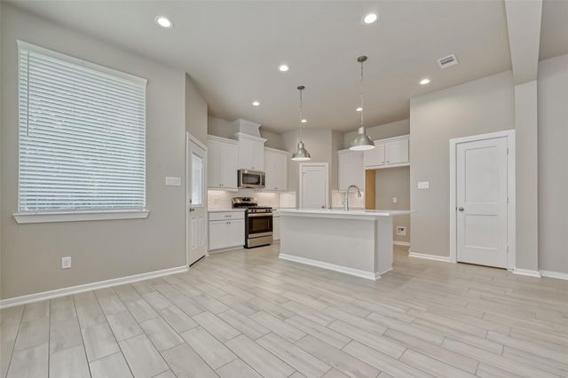 548 Long Leaf Pine, Montgomery, TX 77316