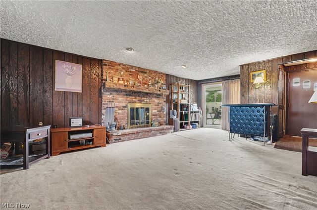 9040 Cambridge Drive, Northfield, OH 44067