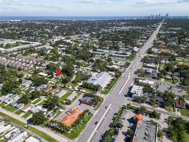 326 50TH AVENUE N, St Petersburg, FL 33703