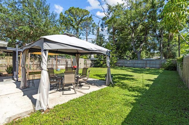 326 50TH AVENUE N, St Petersburg, FL 33703