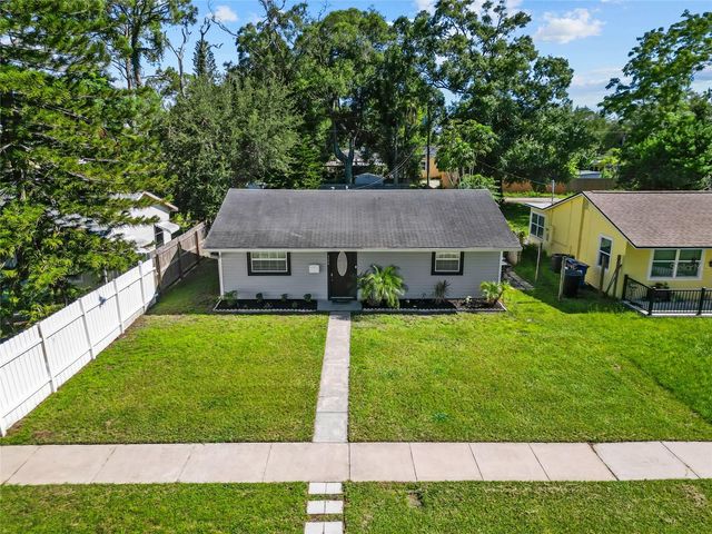 326 50TH AVENUE N, St Petersburg, FL 33703