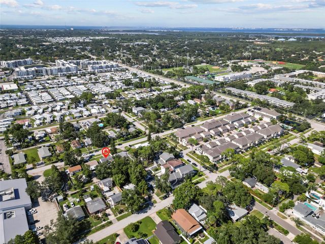 326 50TH AVENUE N, St Petersburg, FL 33703