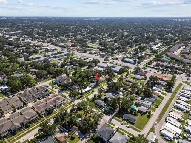 326 50TH AVENUE N, St Petersburg, FL 33703