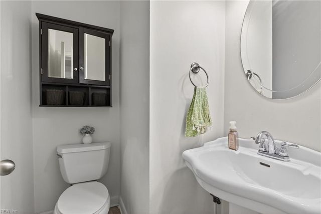 709 Whitney CT, Hampton, VA 23669