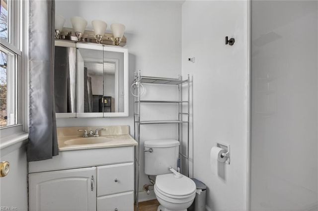 709 Whitney CT, Hampton, VA 23669