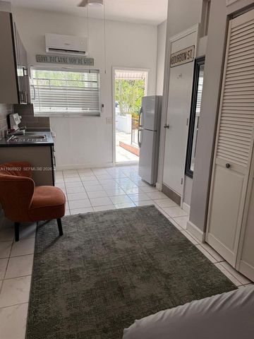 1105 NE 119th St A, Biscayne Park, FL 33161