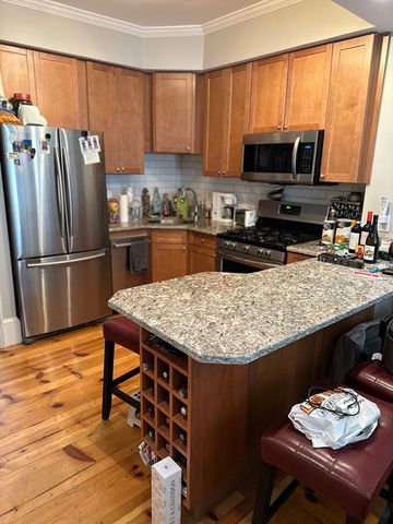 61 Putnam St 2, Boston, MA 02128