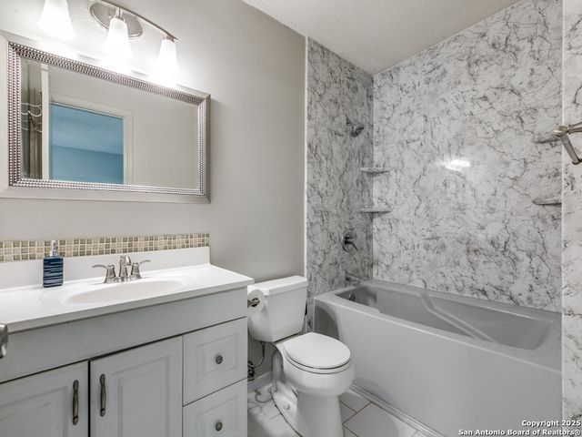 6534 Beech Trail, Converse, TX 78109