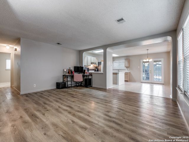 6534 Beech Trail, Converse, TX 78109