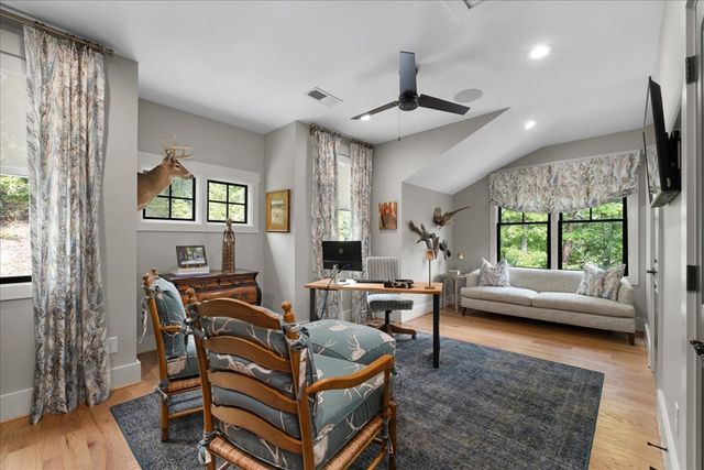 207 Utana Bluffs Trail, Ellijay, GA 30540