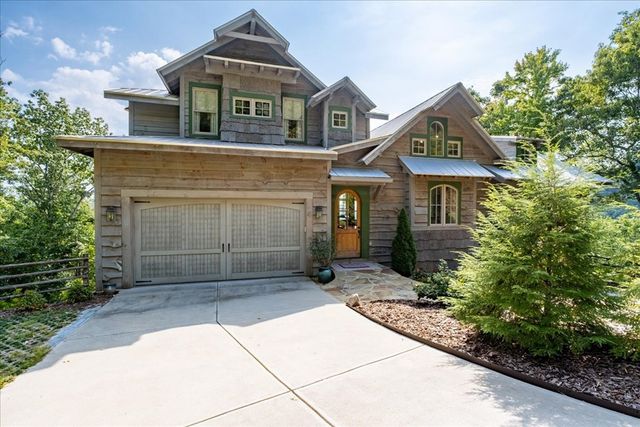 207 Utana Bluffs Trail, Ellijay, GA 30540