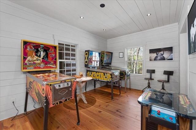 207 Utana Bluffs Trail, Ellijay, GA 30540