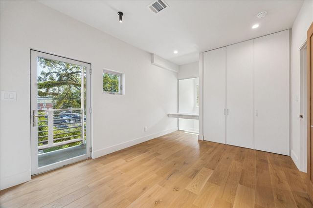 3516 Mount Vernon Street, Houston, TX 77006