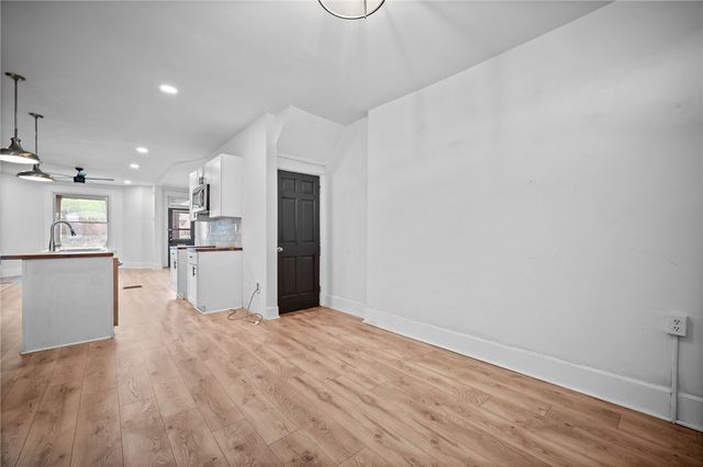 625 E 9th ave, Munhall, PA 15120