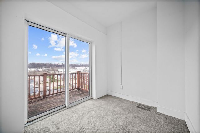 625 E 9th ave, Munhall, PA 15120