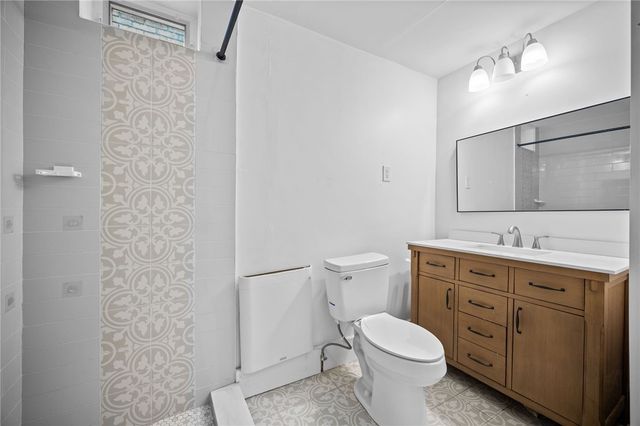 625 E 9th ave, Munhall, PA 15120