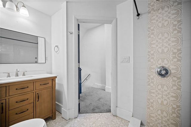 625 E 9th ave, Munhall, PA 15120