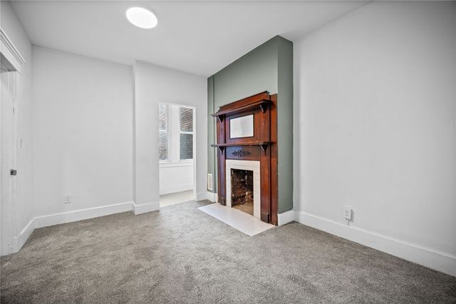 625 E 9th ave, Munhall, PA 15120