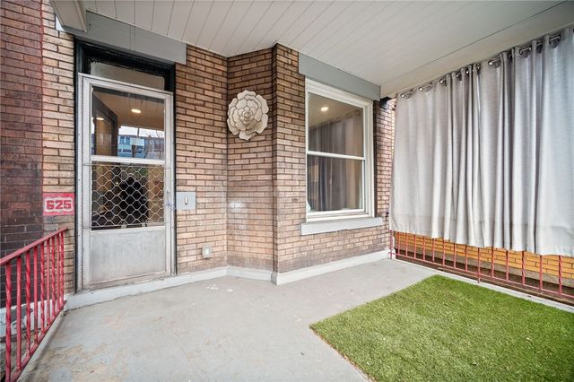 625 E 9th ave, Munhall, PA 15120