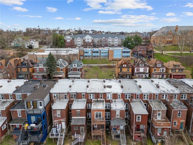 625 E 9th ave, Munhall, PA 15120