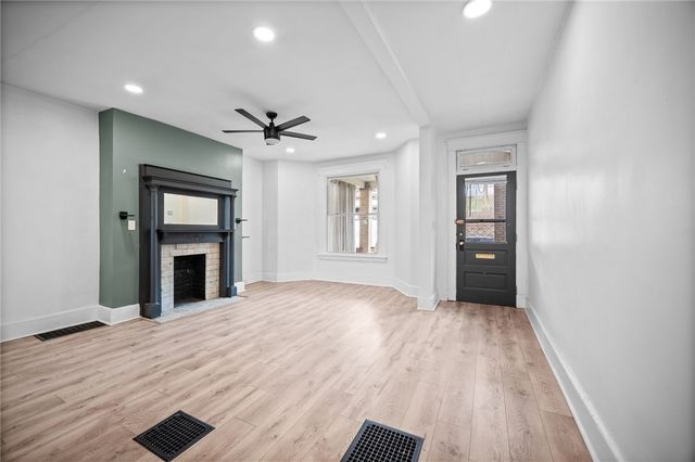 625 E 9th ave, Munhall, PA 15120