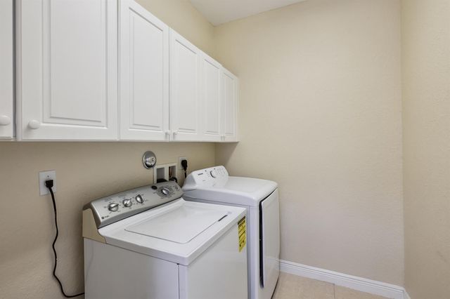 810 NW 83RD Lane, Boca Raton, FL 33487