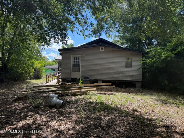 178 Violet Street, Biloxi, MS 39531