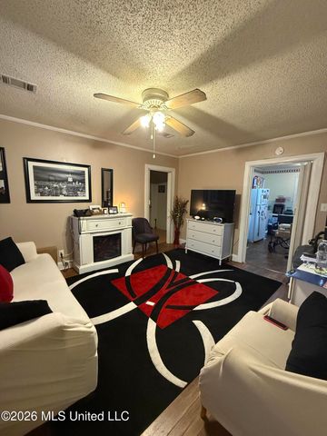 178 Violet Street, Biloxi, MS 39531