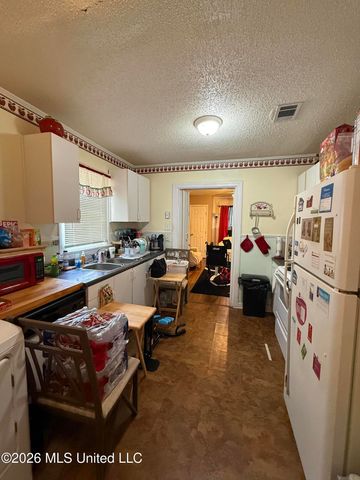 178 Violet Street, Biloxi, MS 39531