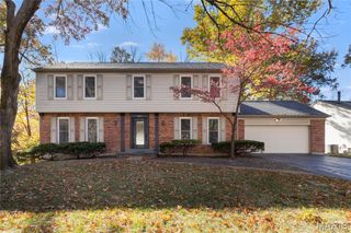 1020 Del Ebro Drive, Ballwin, MO 63011