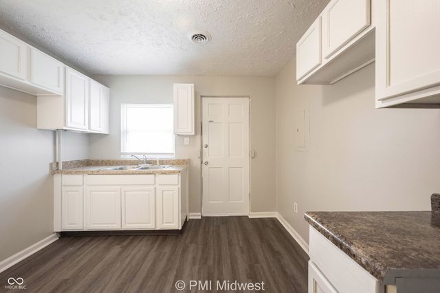 524 W 23rd Street 2, Indianapolis, IN 46208