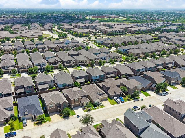 2256 Briar Ridge Trail, Carrollton, TX 75010
