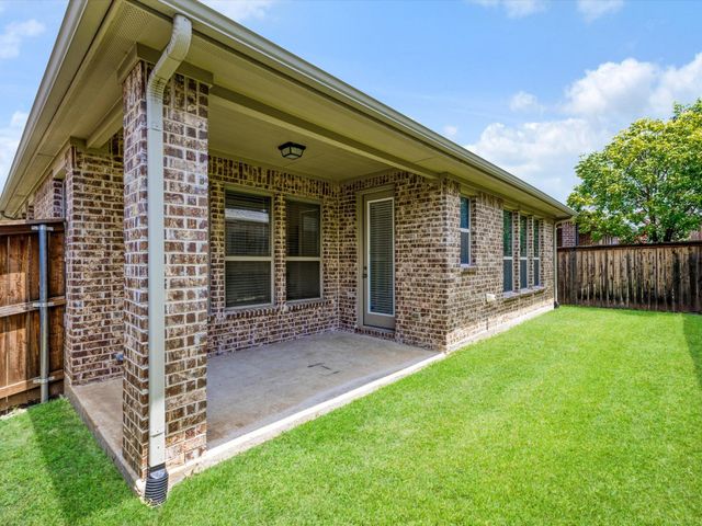 2256 Briar Ridge Trail, Carrollton, TX 75010