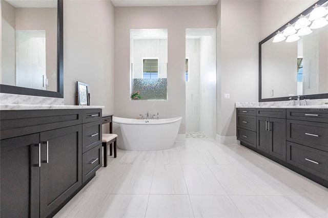 8497 PAVIA WAY, Bradenton, FL 34202