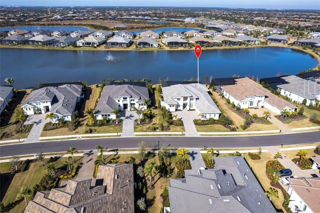 8497 PAVIA WAY, Bradenton, FL 34202