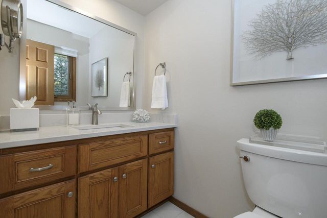 9738 W Barnard AVENUE, Greenfield, WI 53228