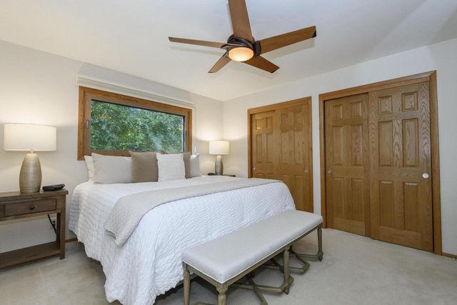 9738 W Barnard AVENUE, Greenfield, WI 53228