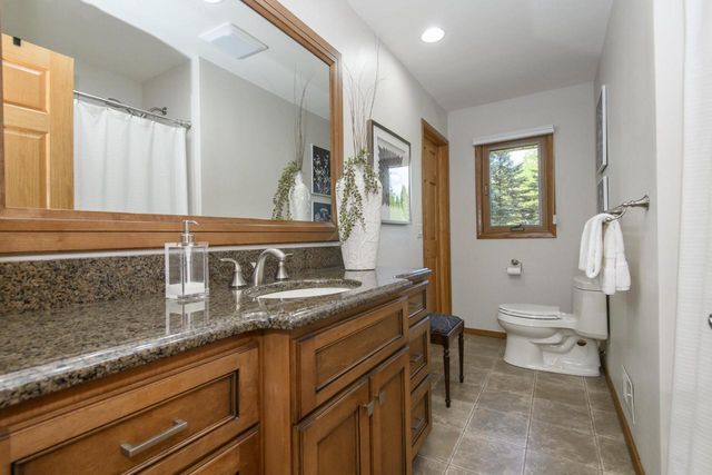 9738 W Barnard AVENUE, Greenfield, WI 53228