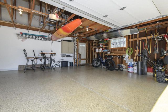 9738 W Barnard AVENUE, Greenfield, WI 53228