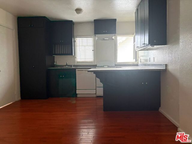 1529 5th Avenue, Los Angeles, CA 90019